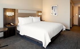 Holiday Inn Express Lathrop - South Stockton